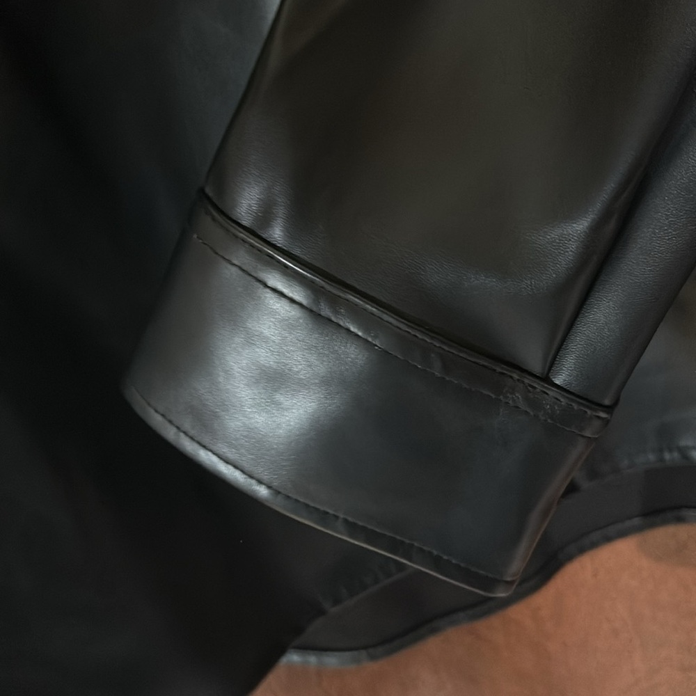 NWT D.R. ESSENTIALS Faux leather jacket - Picture 7 of 11